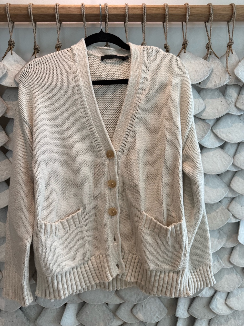 Jenni Kayne Cream cottton Button-Front V-Neck Cardigan